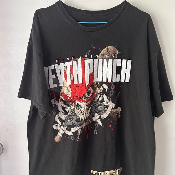 & Other Stories Black and Red Short Sleeve Tees - Picture 1 of 3